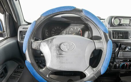 Toyota Land Cruiser Prado 90 рестайлинг, 1999 год, 1 199 000 рублей, 14 фотография