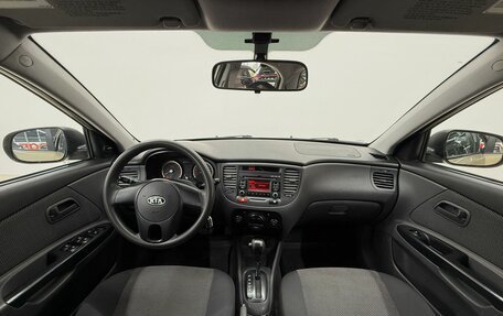 KIA Rio II, 2010 год, 390 000 рублей, 24 фотография