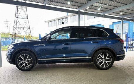 Volkswagen Touareg III, 2019 год, 4 359 000 рублей, 2 фотография
