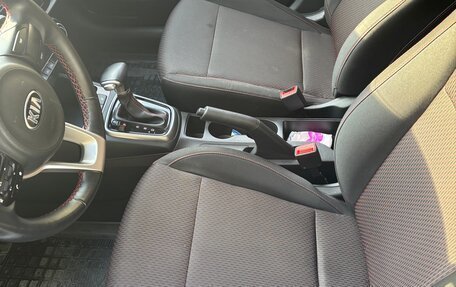 KIA Rio IV, 2021 год, 1 750 000 рублей, 8 фотография