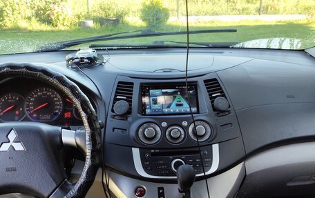 Mitsubishi Grandis, 2007 год, 590 000 рублей, 7 фотография