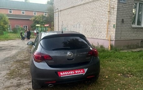 Opel Astra J, 2011 год, 680 000 рублей, 3 фотография
