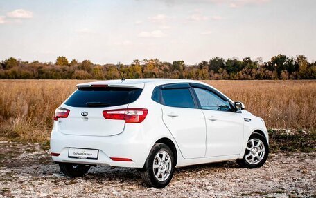 KIA Rio III рестайлинг, 2013 год, 800 000 рублей, 2 фотография