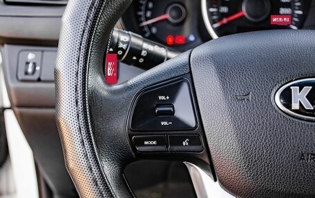 KIA Rio III рестайлинг, 2013 год, 800 000 рублей, 16 фотография
