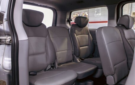 Hyundai Grand Starex Grand Starex I рестайлинг 2, 2014 год, 1 495 000 рублей, 17 фотография
