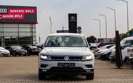 Volkswagen Tiguan II, 2018 год, 1 895 000 рублей, 2 фотография
