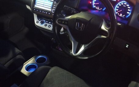Honda Stream II, 2011 год, 1 290 000 рублей, 19 фотография