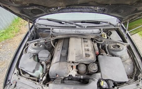BMW 3 серия, 2003 год, 1 000 000 рублей, 13 фотография