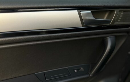 Volkswagen Touareg III, 2011 год, 1 729 000 рублей, 13 фотография