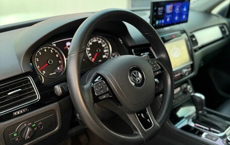 Volkswagen Touareg III, 2011 год, 1 729 000 рублей, 27 фотография