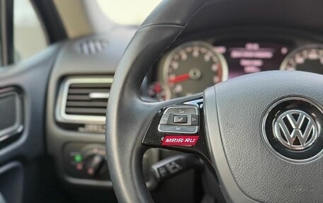 Volkswagen Touareg III, 2011 год, 1 729 000 рублей, 26 фотография