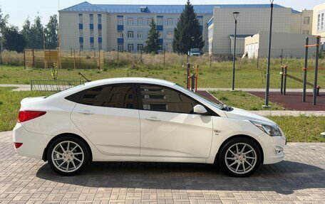 Hyundai Solaris II рестайлинг, 2016 год, 1 085 000 рублей, 4 фотография