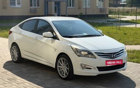 Hyundai Solaris II рестайлинг, 2016 год, 1 085 000 рублей, 3 фотография