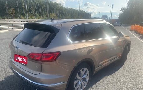 Volkswagen Touareg III, 2018 год, 5 290 000 рублей, 5 фотография