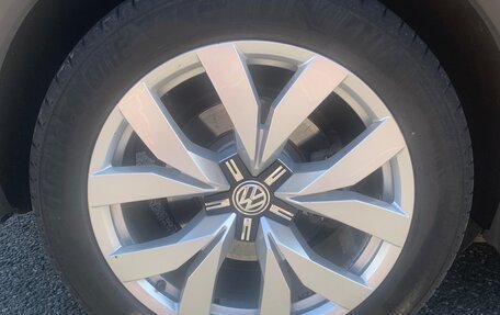 Volkswagen Touareg III, 2018 год, 5 290 000 рублей, 7 фотография