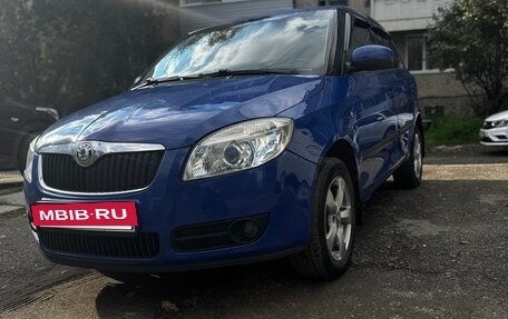 Skoda Fabia II, 2010 год, 430 000 рублей, 2 фотография