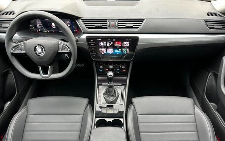 Skoda Superb III рестайлинг, 2023 год, 1 900 000 рублей, 12 фотография