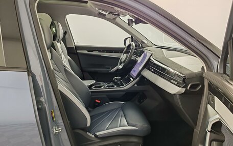 Geely Atlas, 2024 год, 2 899 000 рублей, 18 фотография