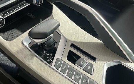 Geely Coolray I, 2023 год, 1 900 000 рублей, 12 фотография
