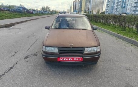 Opel Vectra A, 1989 год, 90 000 рублей, 2 фотография