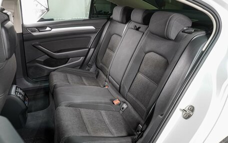 Volkswagen Passat B8 рестайлинг, 2018 год, 1 699 000 рублей, 11 фотография