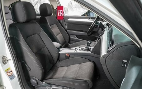 Volkswagen Passat B8 рестайлинг, 2018 год, 1 699 000 рублей, 10 фотография