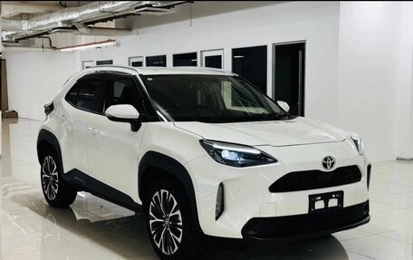 Toyota Yaris Cross, 2023 год, 1 510 000 рублей, 2 фотография
