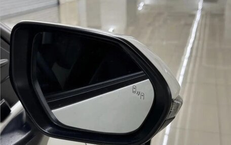 Toyota Yaris Cross, 2023 год, 1 510 000 рублей, 9 фотография
