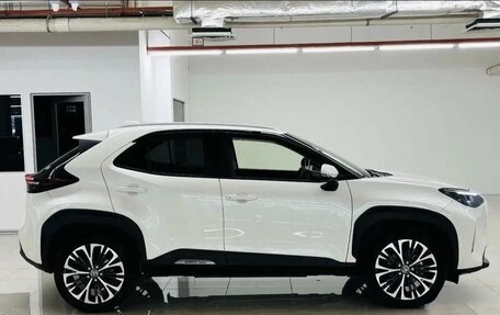 Toyota Yaris Cross, 2023 год, 1 510 000 рублей, 4 фотография