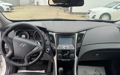 Hyundai Sonata VI, 2011 год, 1 250 000 рублей, 9 фотография