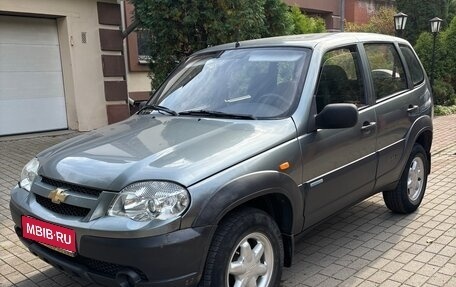 Chevrolet Niva I рестайлинг, 2009 год, 447 000 рублей, 1 фотография
