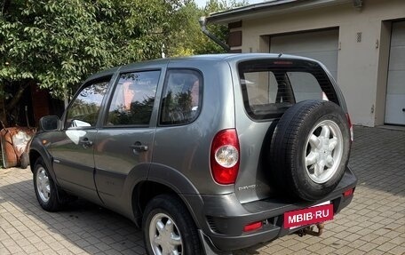 Chevrolet Niva I рестайлинг, 2009 год, 447 000 рублей, 2 фотография