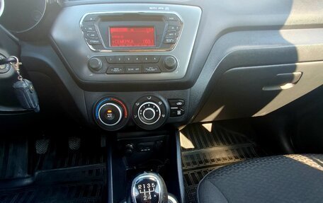 KIA Rio III рестайлинг, 2013 год, 810 000 рублей, 5 фотография