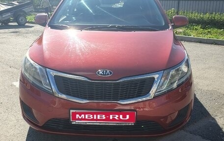 KIA Rio III рестайлинг, 2013 год, 810 000 рублей, 3 фотография