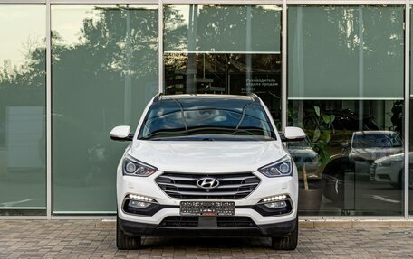 Hyundai Santa Fe III рестайлинг, 2017 год, 1 795 000 рублей, 2 фотография