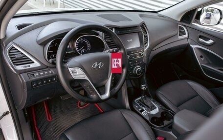 Hyundai Santa Fe III рестайлинг, 2017 год, 1 795 000 рублей, 13 фотография