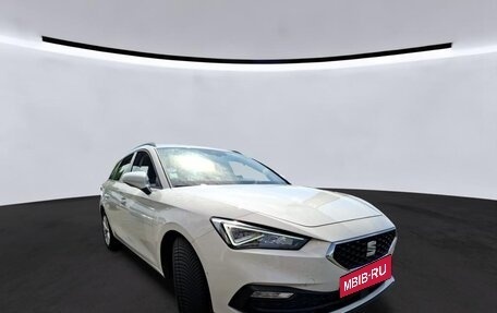 SEAT Leon IV, 2023 год, 2 325 000 рублей, 4 фотография