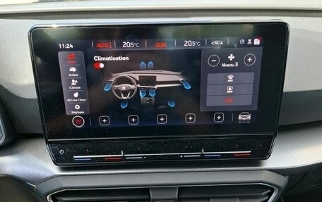 SEAT Leon IV, 2023 год, 2 325 000 рублей, 8 фотография