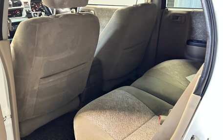 Isuzu Wizard II, 2000 год, 699 000 рублей, 19 фотография