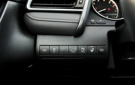 Toyota Camry, 2020 год, 3 350 000 рублей, 12 фотография
