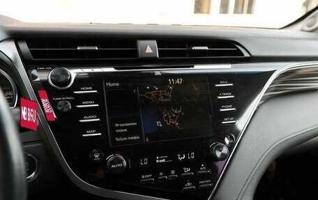 Toyota Camry, 2020 год, 3 350 000 рублей, 9 фотография