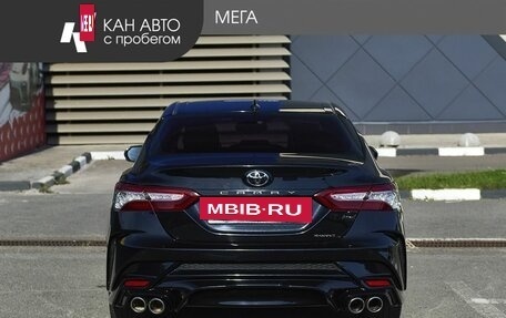 Toyota Camry, 2020 год, 3 350 000 рублей, 4 фотография