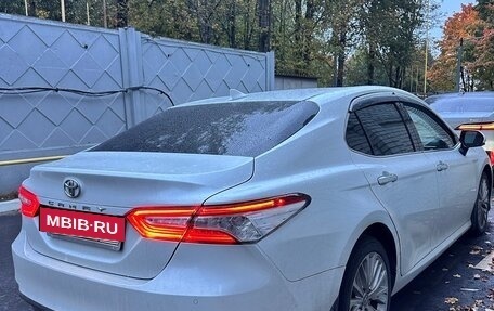 Toyota Camry, 2020 год, 2 900 000 рублей, 3 фотография