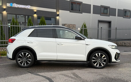 Volkswagen T-Roc I, 2022 год, 1 690 000 рублей, 4 фотография
