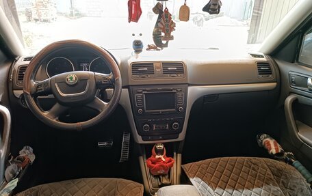 Skoda Yeti I рестайлинг, 2013 год, 900 000 рублей, 8 фотография