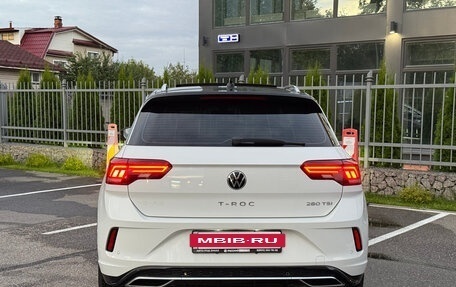 Volkswagen T-Roc I, 2022 год, 1 690 000 рублей, 9 фотография
