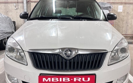Skoda Fabia II, 2014 год, 950 000 рублей, 2 фотография