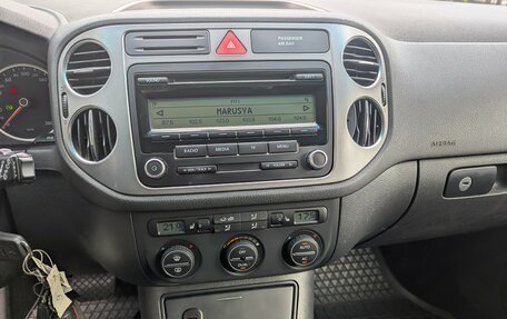 Volkswagen Tiguan I, 2009 год, 985 000 рублей, 22 фотография