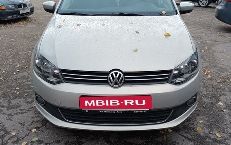 Volkswagen Polo VI (EU Market), 2011 год, 775 000 рублей, 2 фотография