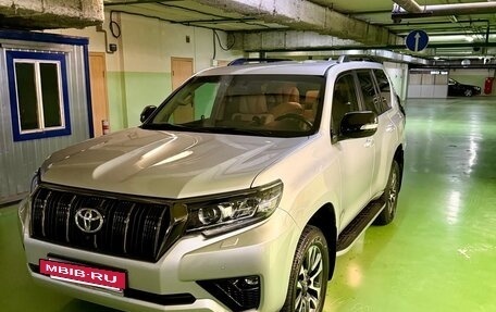 Toyota Land Cruiser Prado 150 рестайлинг 2, 2021 год, 8 500 000 рублей, 2 фотография